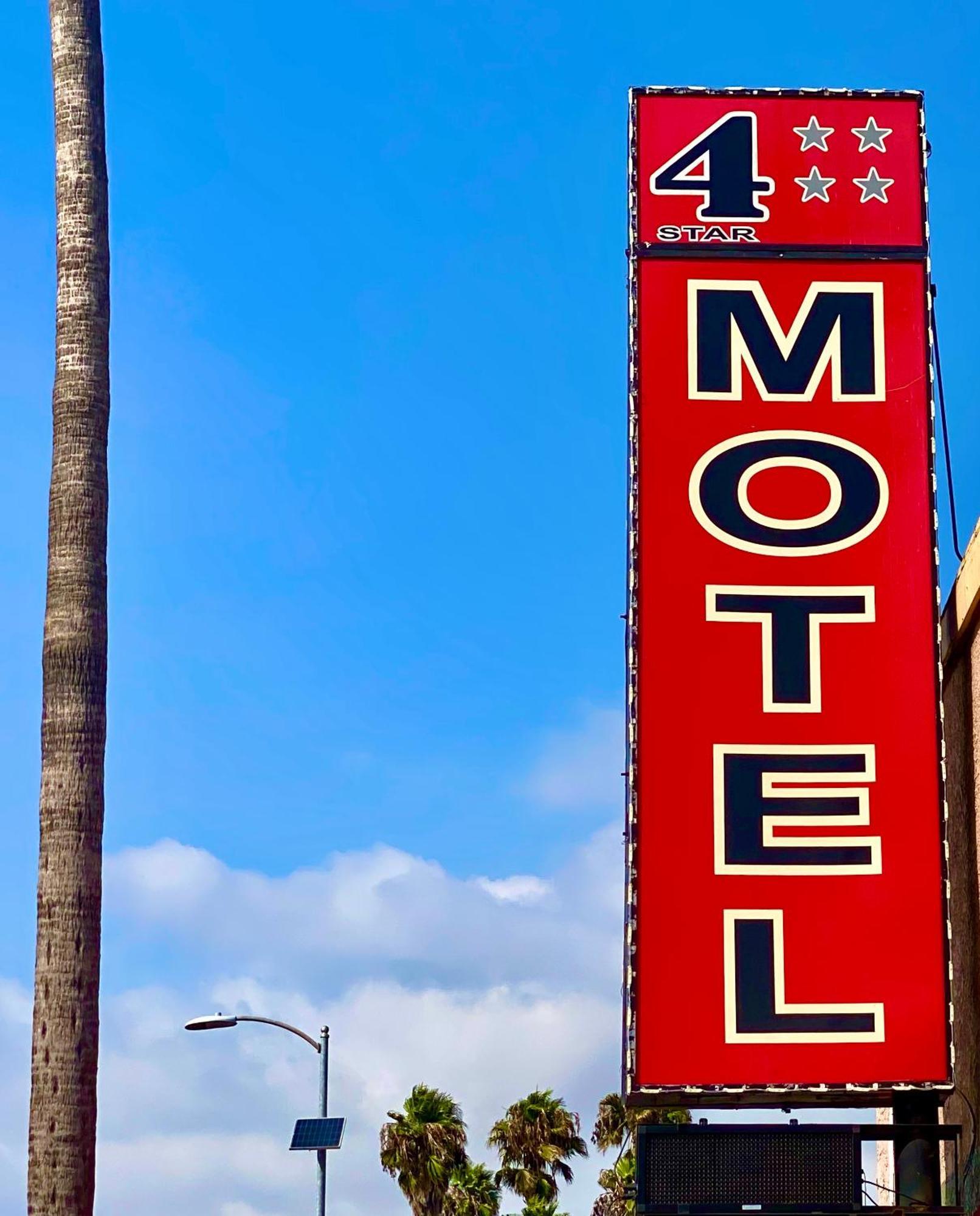 Motel 4 Star 2*