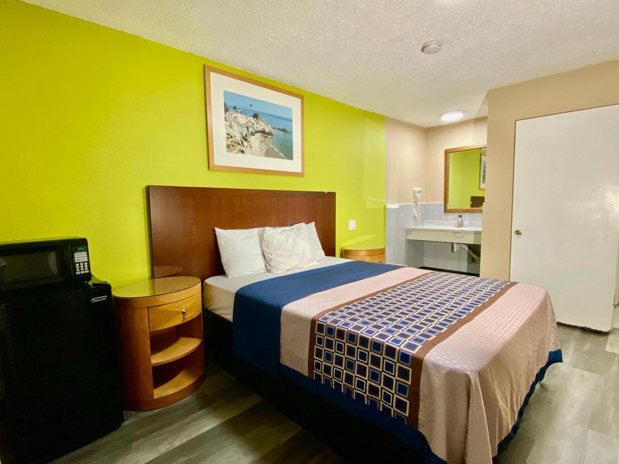 Motel 4 Star