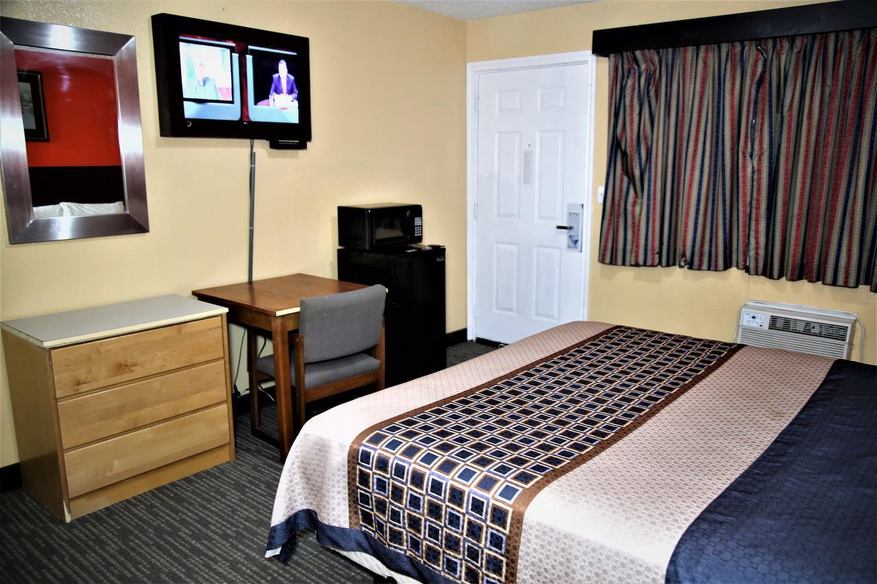 Motel 4 Star Los Angeles